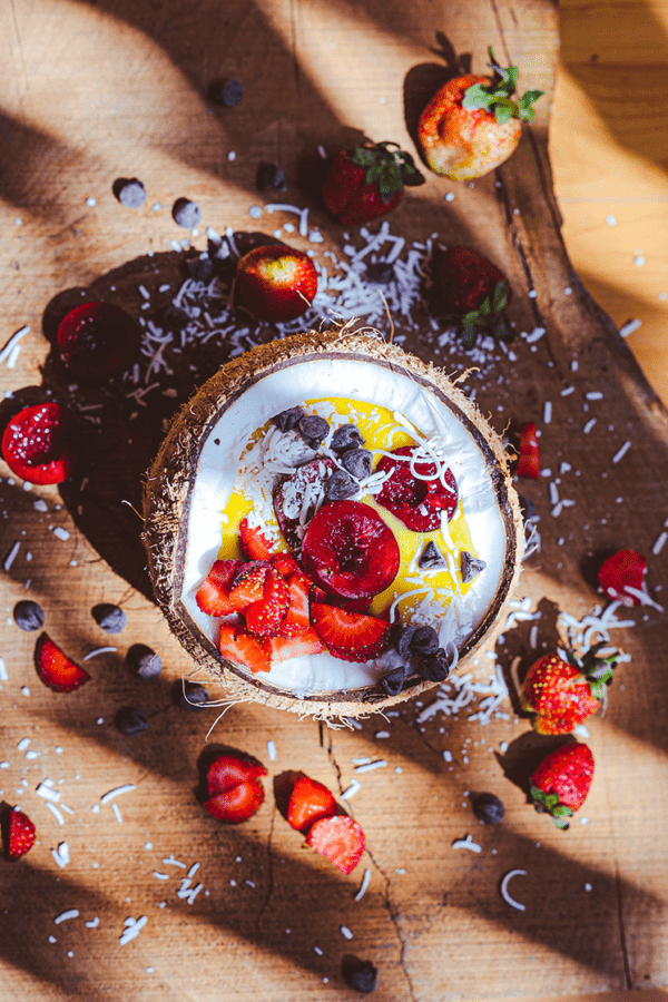 smoothie bowl mango